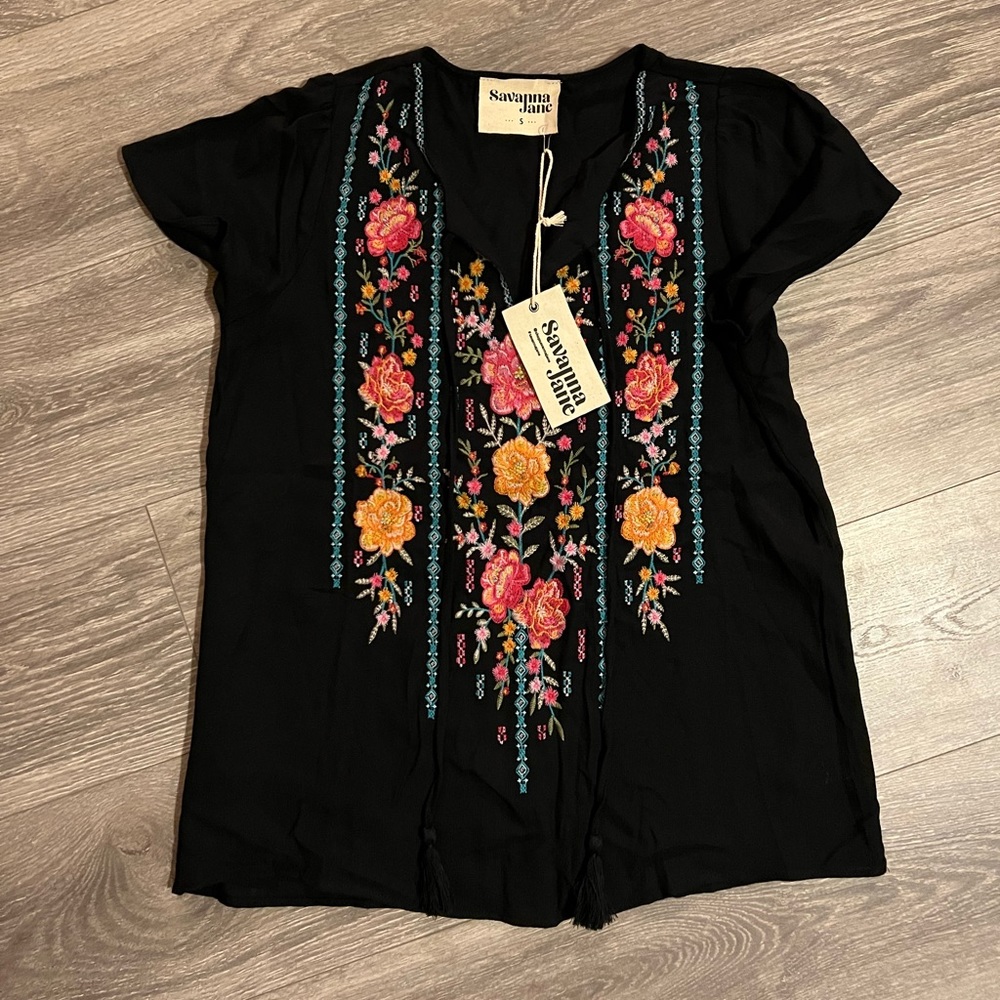 Savanna Jane black embroidered blouse size S